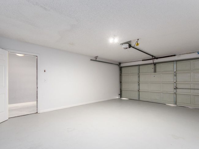 OVERSIZED GARAGE | Image 26