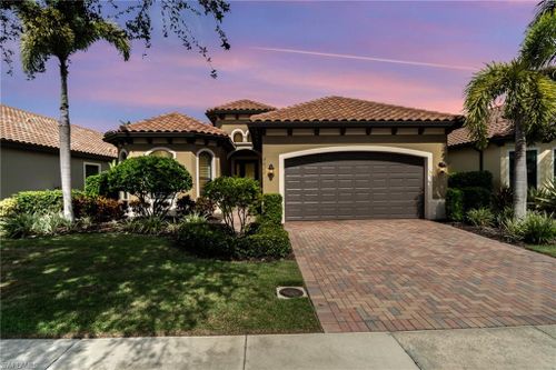 9022 Isla Bella Cir, BONITA SPRINGS, FL, 34135 | Card Image