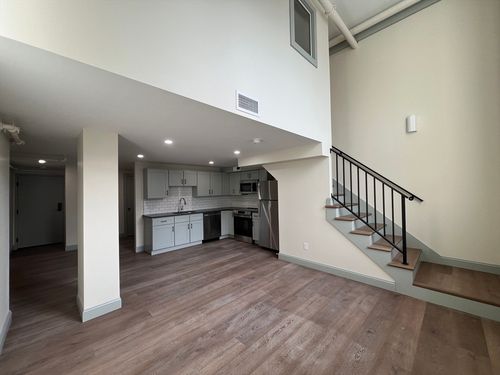 23-160 Seabury St, Fall River, MA, 02720-4929 | Card Image