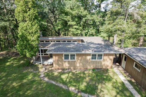 N6927 Harris Ct, Westfield, WI, 53964-8833 | Card Image