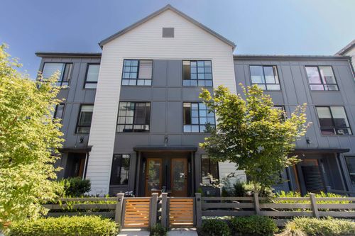 1329 Halyard Place, Squamish, BC, V8B2A1 | Card Image