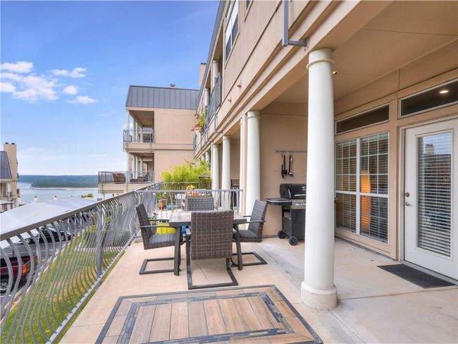 W-221 - 2918 Ranch Road 620 N, Condo with 2 bedrooms, 3 bathrooms and 1 parking in Austin TX | Image 14