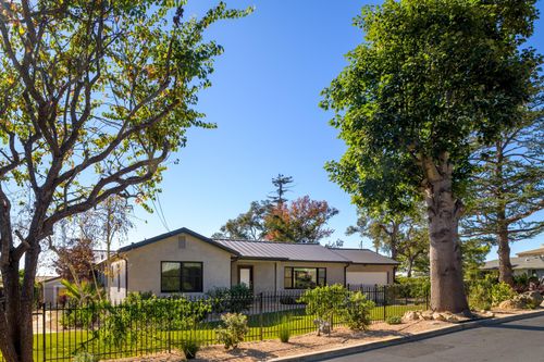 49 Cedar Ln, Santa Barbara, CA, 93108-1727 | Card Image