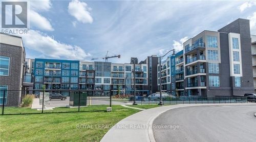 207-10 Concord Place, Grimsby (Grimsby Beach), ON, L3M0G6 | Card Image