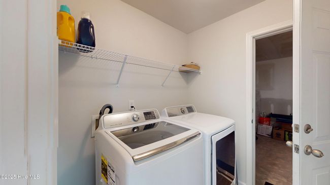 Laundry Room | Image 23
