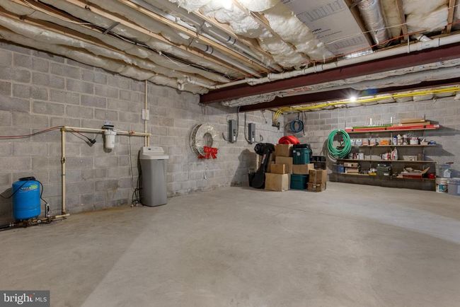 1982 Whyte Ln, House other with 3 bedrooms, 3 bathrooms and null parking in SPRING GROVE PA | Image 51