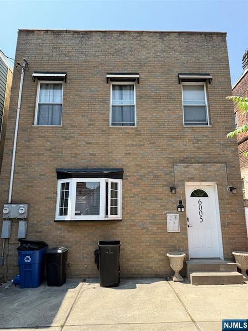 6005 Van Buren Pl, West New York, NJ, 07093-1402 | Card Image