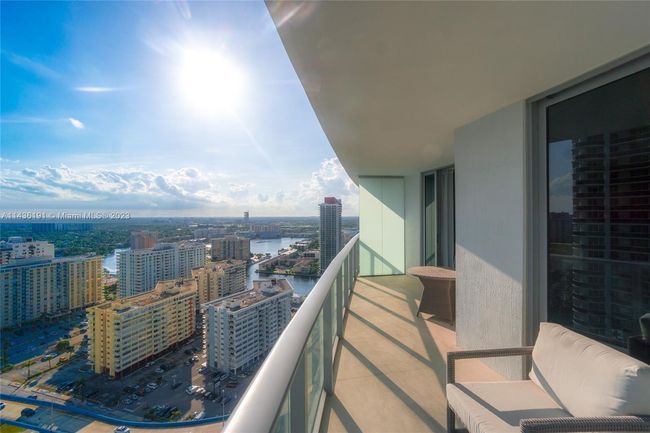 UNIT-2307 - 4111 S Ocean Dr, Condo with 1 bedrooms, 1 bathrooms and null parking in Hollywood FL | Image 8