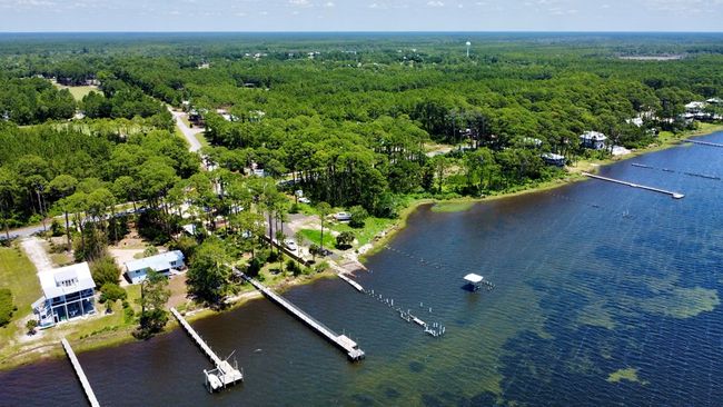 344 Royal Tern Ct, House other with 3 bedrooms, 2 bathrooms and 4 parking in Carrabelle FL | Image 42