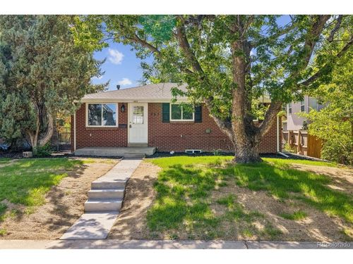 363 S Ivy St, Denver, CO, 80224-1204 | Card Image