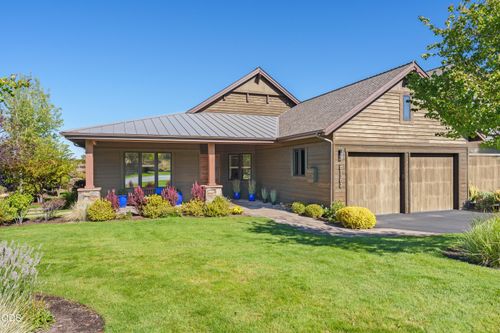 61365 Triple Knot Rd, Bend, OR, 97702-3621 | Card Image