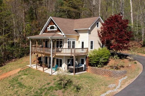 105 Sharons Vly, Hayesville, NC, 28904-5514 | Card Image