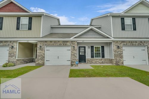 425 Governor Treutlen Cir, Pooler, GA, 31322-4501 | Card Image