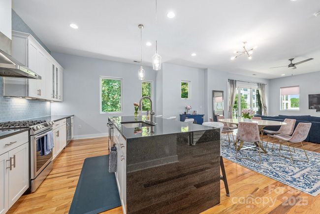 327 S Turner Ave, Townhouse with 3 bedrooms, 4 bathrooms and null parking in Charlotte NC | Image 14