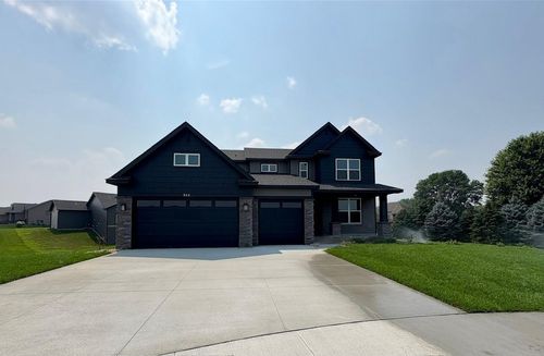922 Milborne Ln Nw, Rochester, MN, 55901-3304 | Card Image