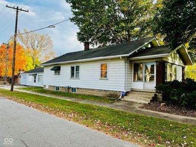 2800 S Center Street, House other with 2 bedrooms, 1 bathrooms and null parking in Terre Haute IN | Image 1