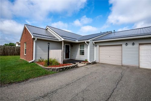203 Brookstone Ct, Butler, PA, 16001-8443 | Card Image