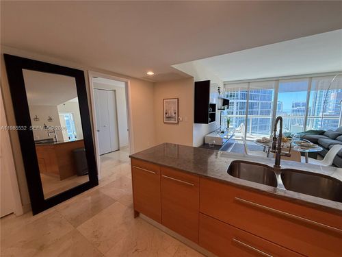 apt-3913-475 Brickell Ave, Miami, FL, 33131-2705 | Card Image