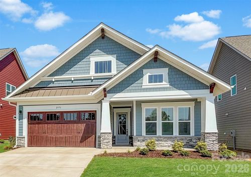 2976 Alveston Dr Nw, Concord, NC, 28027-5657 | Card Image