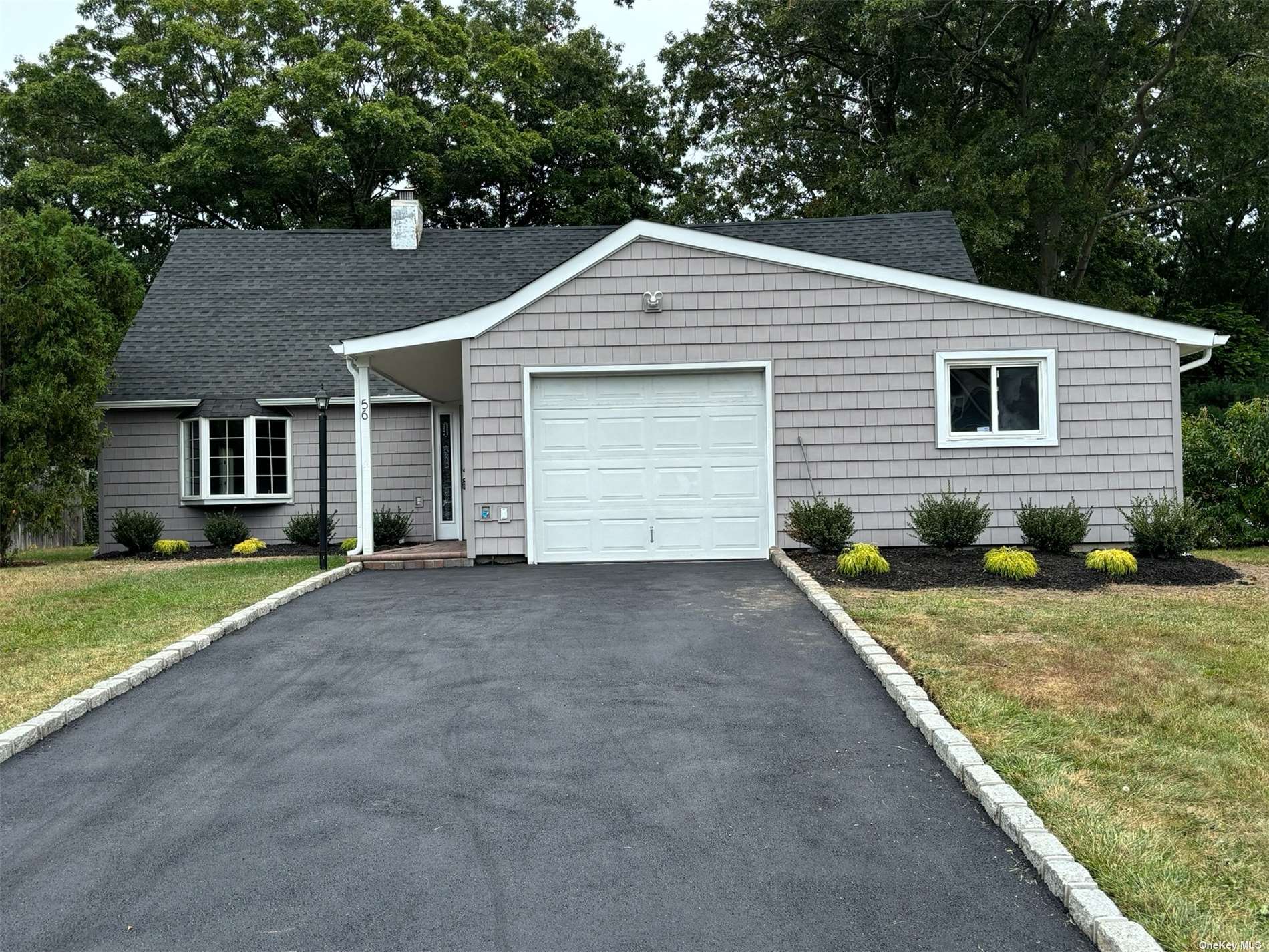 Sagebrush Ln, Islandia, NY 11749