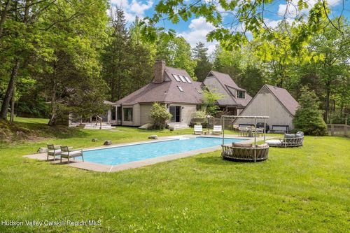 16 Juniper Ln, Woodstock, NY, 12498-1208 | Card Image