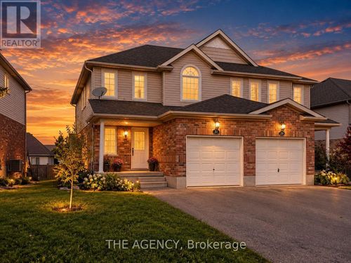 31 Dougall Street, Guelph (Grange Road), ON, N1E0H3 | Card Image
