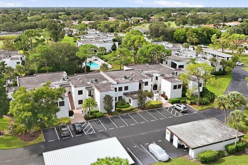 22-5030 Marsh Field Rd, SARASOTA, FL, 34235-5621 | Card Image