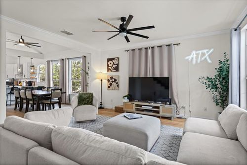 a-1201 Garden St, Austin, TX, 78702-5322 | Card Image