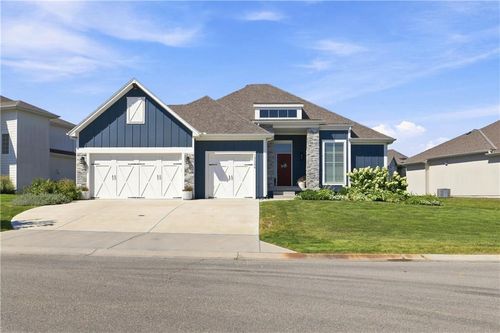 17344 Bradshaw St, Overland Park, KS, 66221-7150 | Card Image