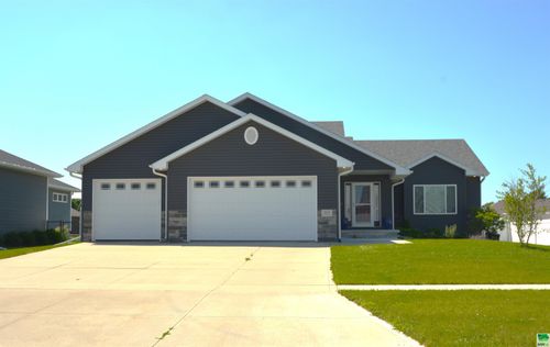 404 Wood Meadows Dr, Sergeant Bluff, IA, 51054 | Card Image