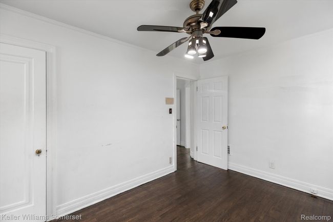 6110 Yorkshire Rd, Home with 0 bedrooms, 3 bathrooms and 2 parking in Detroit MI | Image 15