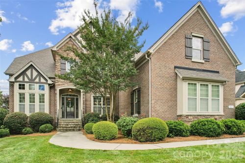 10611 Euclid Ave Nw, Concord, NC, 28027-8234 | Card Image