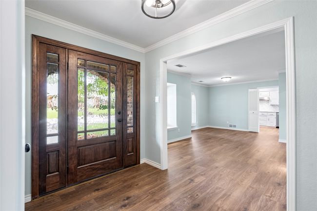 6910 Flintcove Dr, House other with 4 bedrooms, 3 bathrooms and null parking in Dallas TX | Image 4