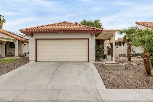 6433 Pearcrest Rd, Las Vegas, NV, 89108-5308 | Card Image