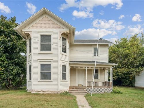 416 W Main St, Lisbon, IA, 52253-9729 | Card Image