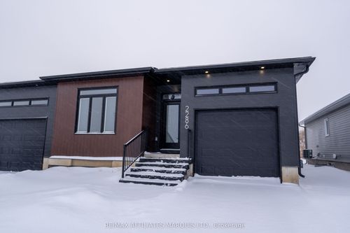 2286 Crewson Crt, Cornwall, ON, K6H0H9 | Card Image