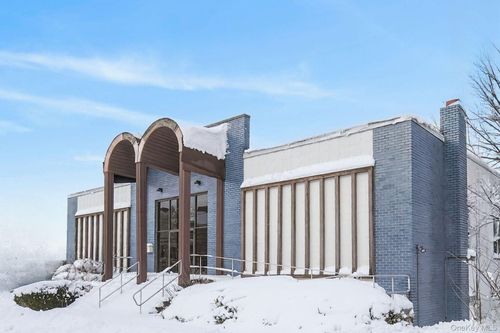 37 Clove Ave, Haverstraw, NY, 10927-1803 | Card Image