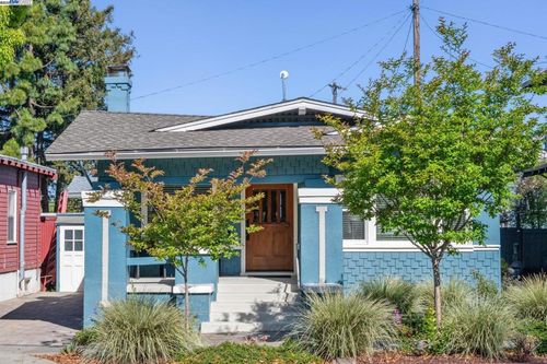 815 Park St, Alameda, CA, 94501-5225 | Card Image