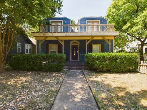 705 E 32nd St, Austin, TX, 78705-3107 | Card Image