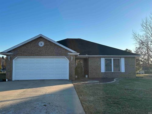 209 W Savannah Dr, Huntingburg, IN, 47542-9174 | Card Image