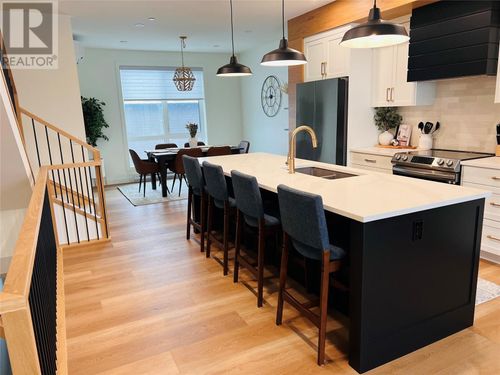 405-510 14th St, Invermere, BC, V0A1K4 | Card Image