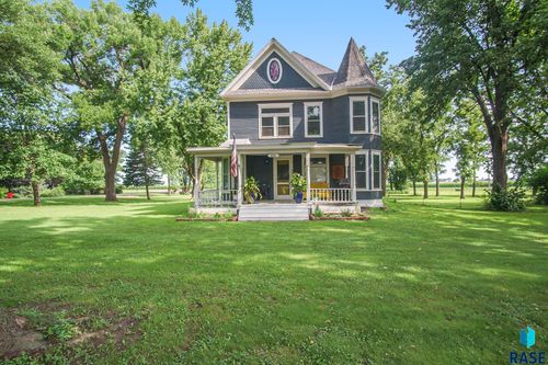 606 Illinois Ave, Hurley, SD, 57036-2058 | Card Image