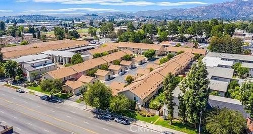 40-10125 De Soto Ave, Chatsworth, CA, 91311 | Card Image