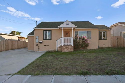 795 W Washington Ave, El Cajon, CA, 92020 | Card Image