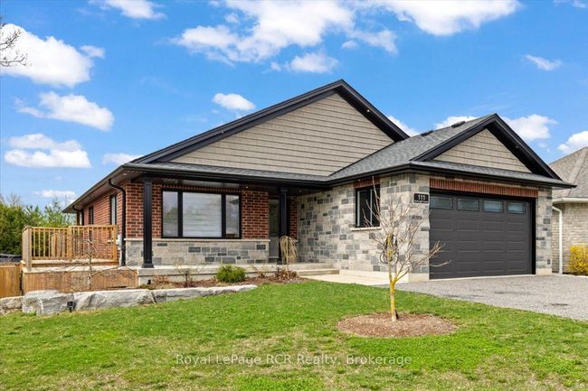 111 Macdonald Cres, House other with 4 bedrooms, 3 bathrooms and 4 parking in Grey ON | Image 4