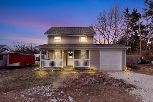 1091 Chenoweth St, Harrisburg, OH, 43126-7707 | Card Image
