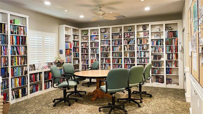 402 Grove Isle Cir, Condo with 2 bedrooms, 2 bathrooms and null parking in Vero Beach FL | Image 42