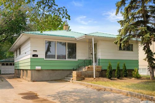 238 Hamilton St, Regina, SK, S4R2A4 | Card Image