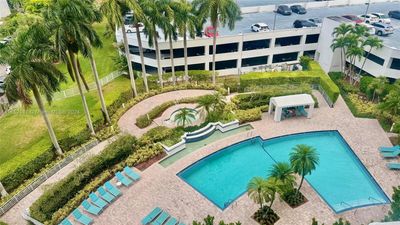 814 - 3300 Ne 192nd St, Condo with 2 bedrooms, 2 bathrooms and null parking in Aventura FL | Image 3