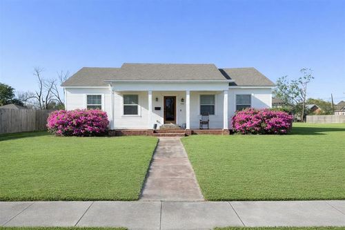 815 10th St, Lake Charles, LA, 70601-6224 | Card Image